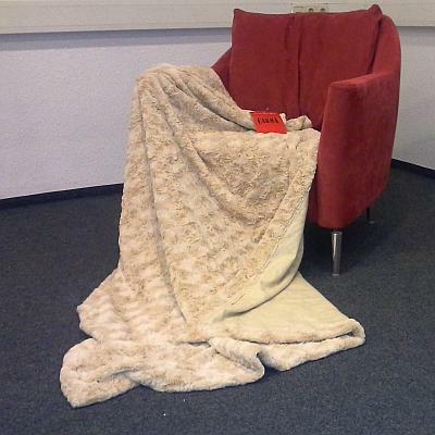 CARMA Plaid Lamm cream