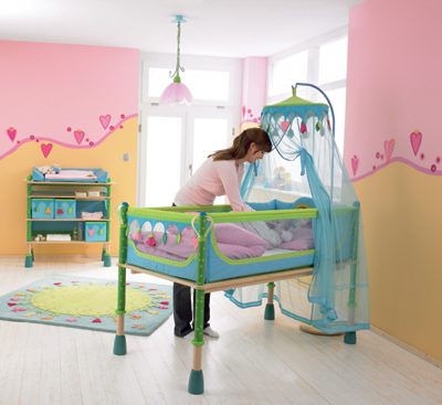 Babybett TRAUMBURG und TRAUMGARTEN