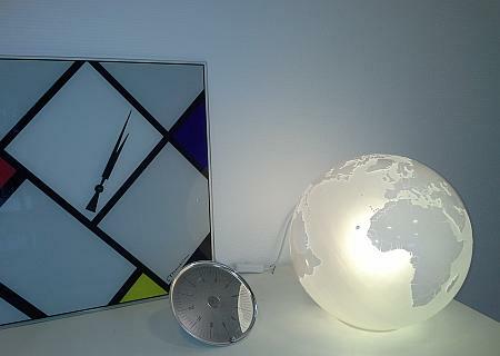 Globus-Tischleuchte Earth von Sompex bei homeform.de