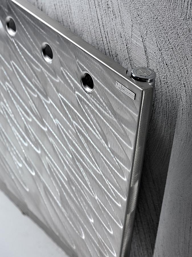 Antrax Design-Heizkörper FLAT O, Edelstahl von Hand gebürstet von Antrax Antrax Design-Heizkörper FLAT O, Edelstahl von Hand gebürstet