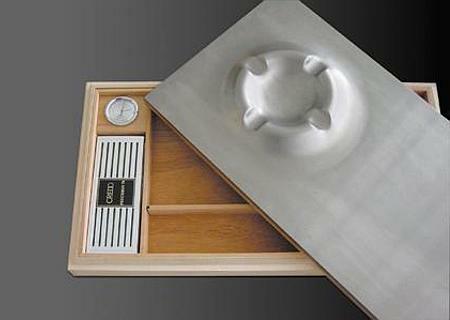 CIGAR BOX Humidor / Aschenbecher