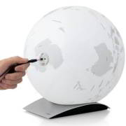 Globus CAPITAL-Q mit LED-Beleuchtung, Marke Atmosphere, Designer Zeuthen & Andersen