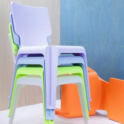 WAIT Stuhl / Stapelstuhl
gestapelt
