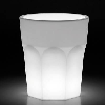 CUBALIBRE beleuchtetes Cocktailglas als Outdoor-Pflanzkbel wei