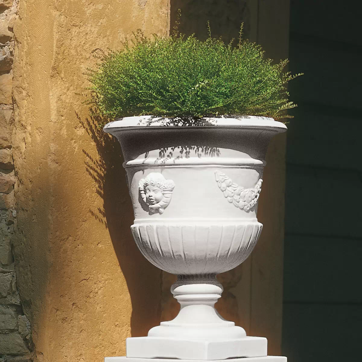 Putti Vase von euro3plast Putti Vase