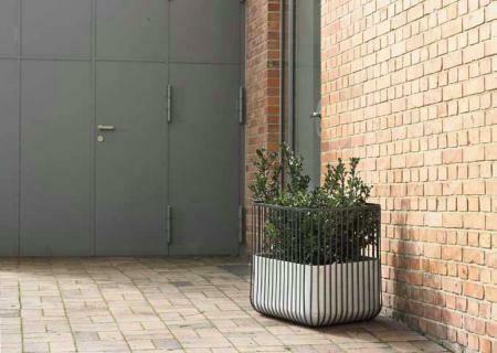FLORA Pflanzkübel UUU von FLORA Gartenausstattung FLORA Pflanzkübel UUU