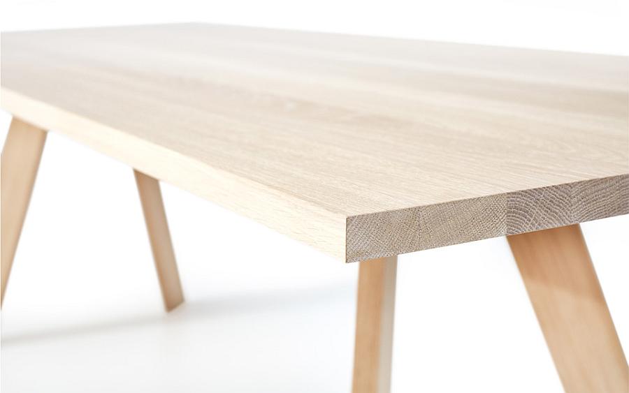 TOSH Bank mit robuster Platte aus Massivholz von more TOSH Bank mit robuster Platte aus Massivholz