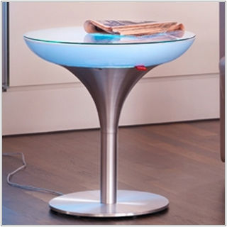 Detailansicht LOUNGE S LED Leuchttisch Indoor mit Kabel