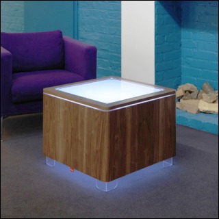 ORA LED und LED PRO beleuchteter Tisch Walnuss funiert von moree ORA LED und LED PRO beleuchteter Tisch Walnuss funiert