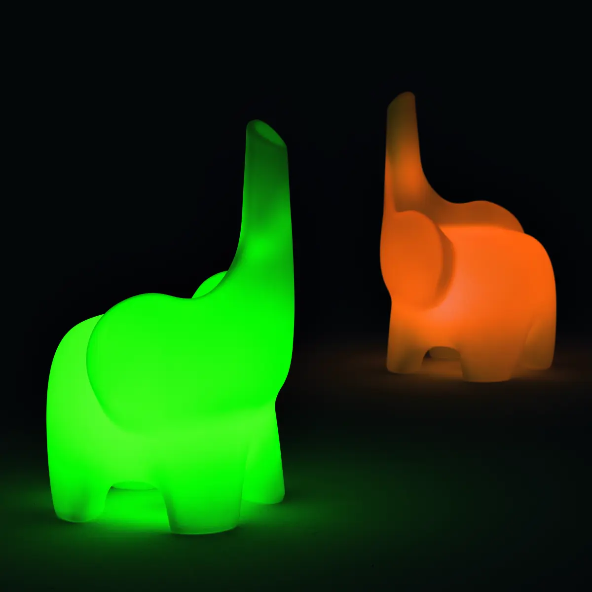 TINO Hocker beleuchtet