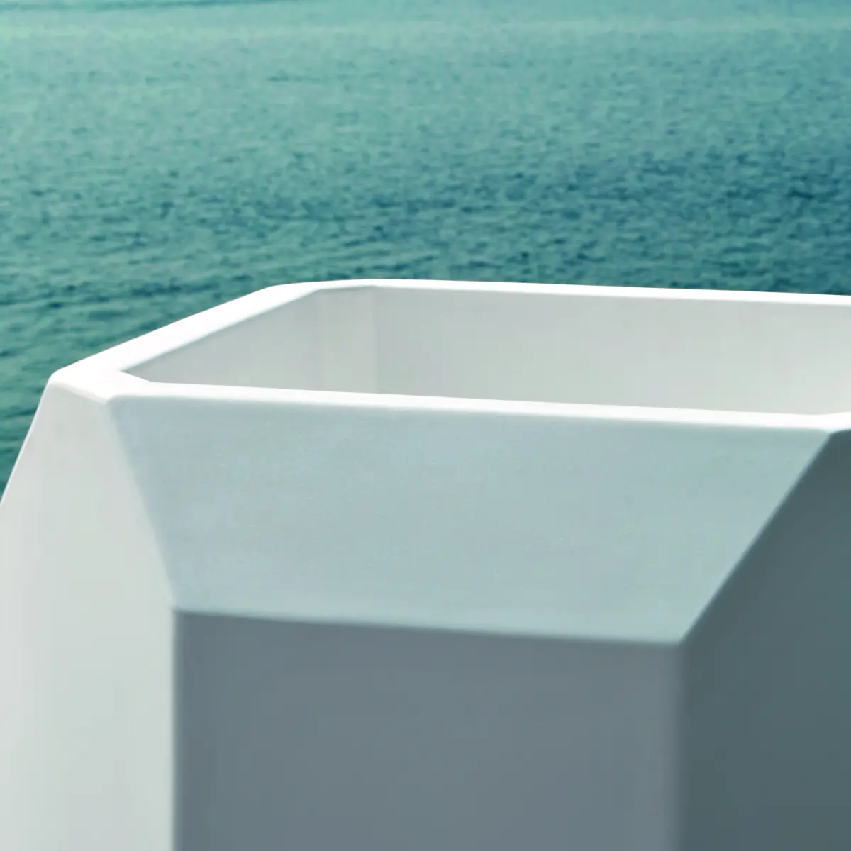 GEM Vase Nahaufnahme ohne Pflanze drinne Ambientebild