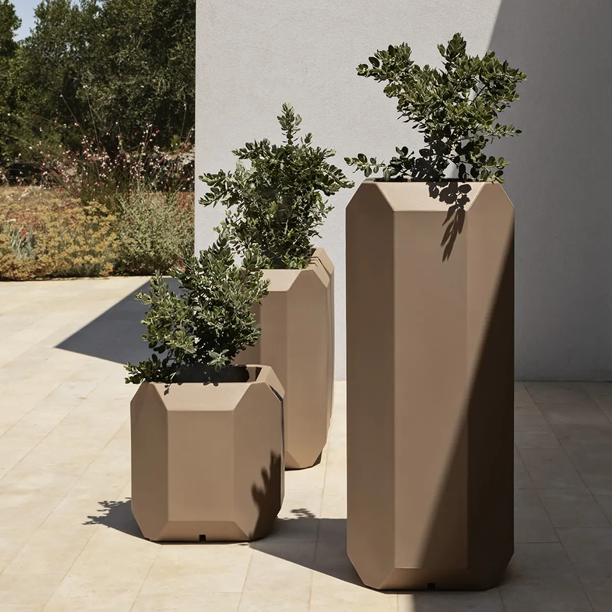 GEM Vase in 3 Gr��en mit Pflanzen Ambientebild