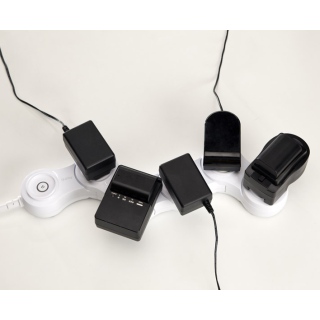 PIVOT POWER Steckdosenleiste bietet viel Platz und spart Nerven von Quirky PIVOT POWER Steckdosenleiste bietet viel Platz und spart Nerven