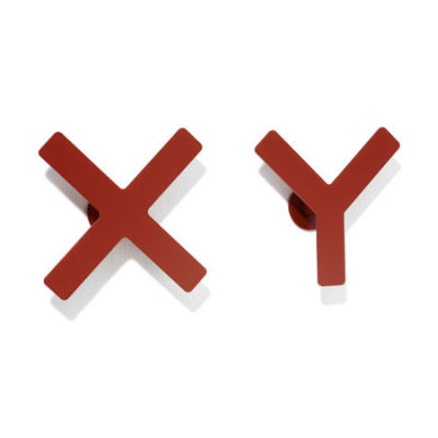 Haken X-Y Kleiderhaken kirschrot von schönbuch Haken X-Y Kleiderhaken kirschrot