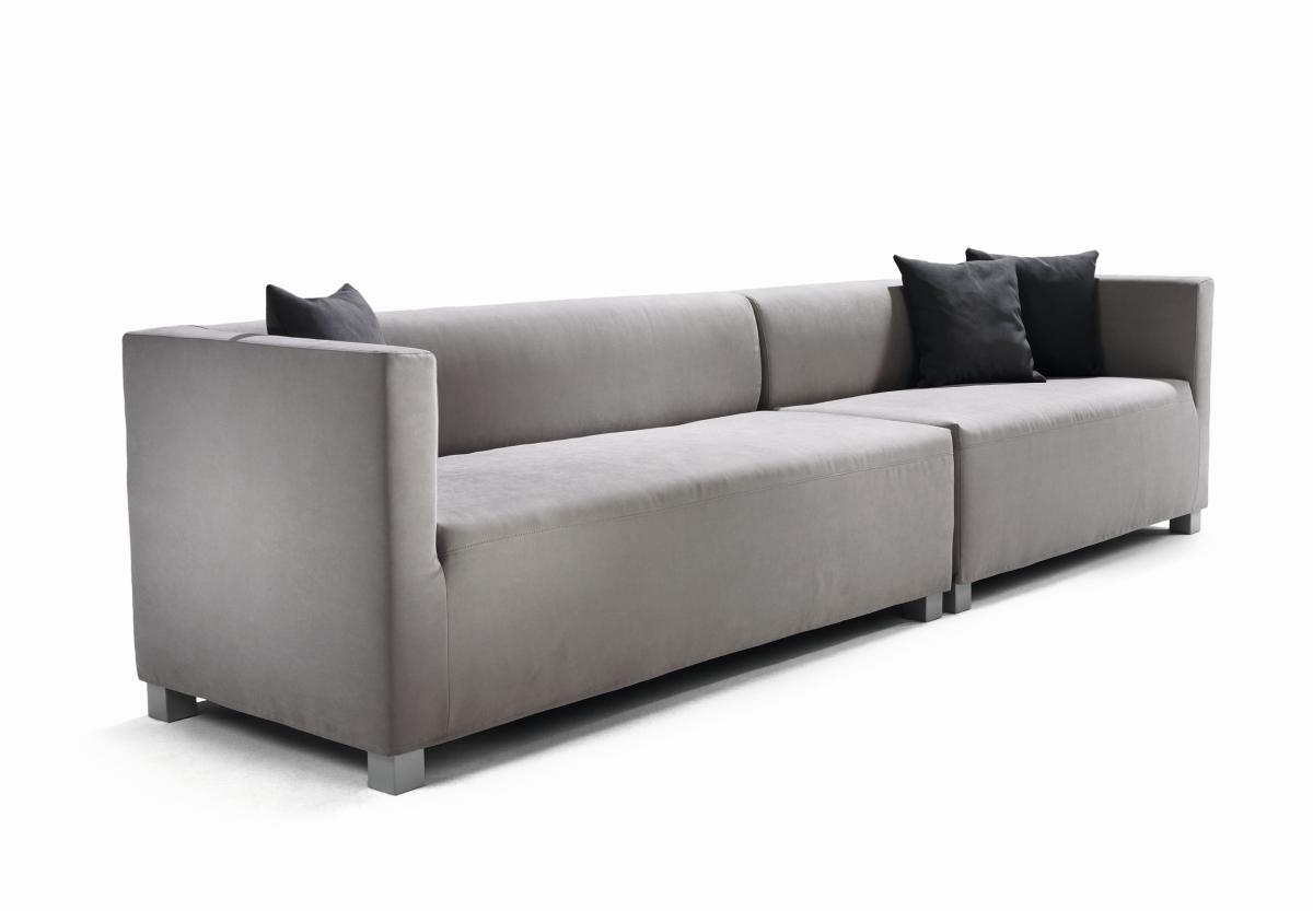 BLUES Sofa 180 und 120 cm nebeneinander gestellt von signet BLUES Sofa 180 und 120 cm nebeneinander gestellt