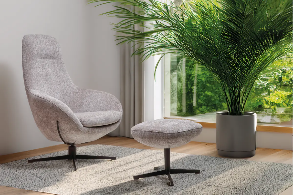 Aktionsmodell MANIRA Sessel und Hocker in taupe von signet Aktionsmodell MANIRA Sessel und Hocker in taupe