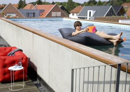 POOL BULL Sitzsack im Pool