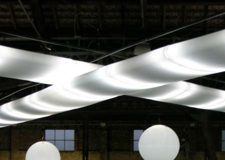 GIO WIND Hängeleuchte mehrere Elemente im Kreuz von Slide Design GIO WIND Hängeleuchte mehrere Elemente im Kreuz