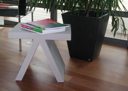 Toy Tisch von Slide Design Toy Tisch