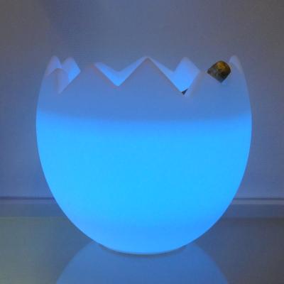 KALIMERA Flaschenkühler als Ei LED blau von Slide Design KALIMERA Flaschenkühler als Ei LED blau