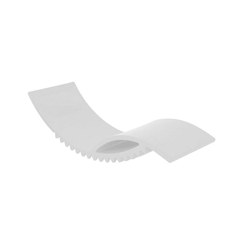 TIC Liege / Gartenliege von Slide Design TIC Liege / Gartenliege