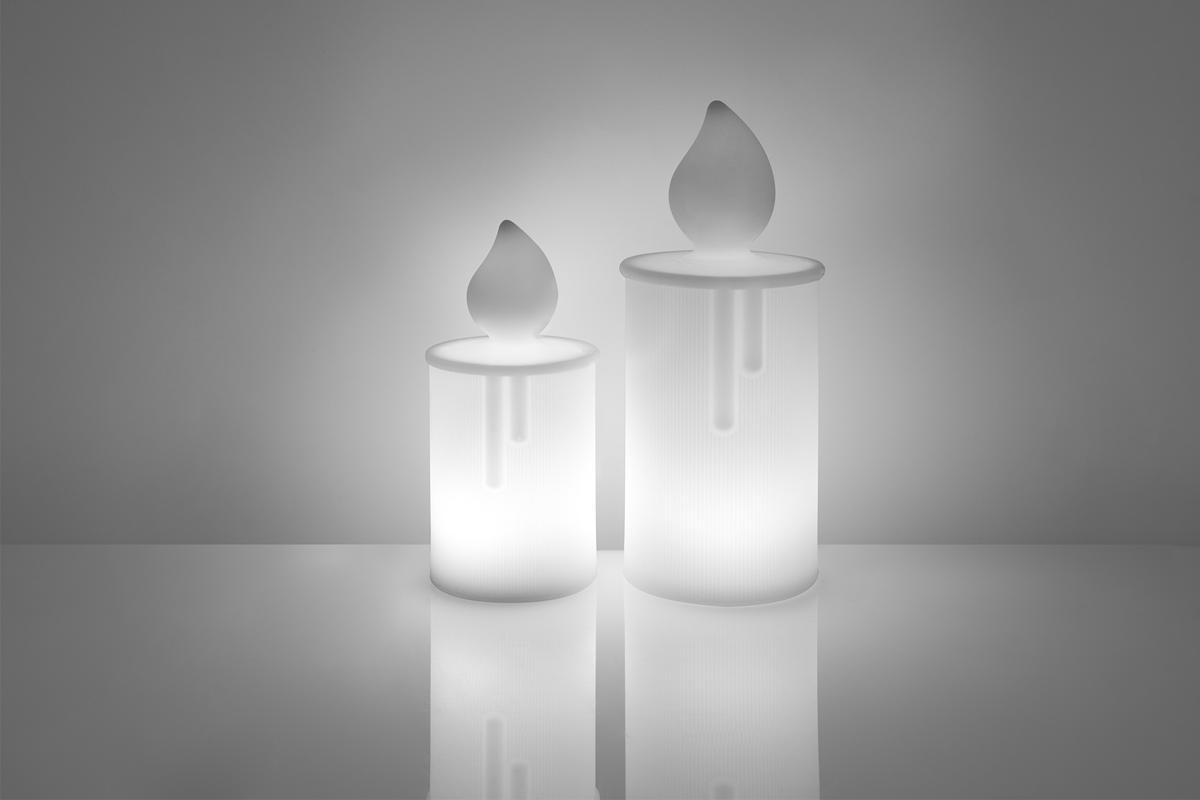 FIAMMA / FIAMMETTA Kerzen beleuchtet, klein (22,5 cm) und groß (30 cm) von Slide Design FIAMMA / FIAMMETTA Kerzen beleuchtet, klein (22,5 cm) und groß (30 cm)