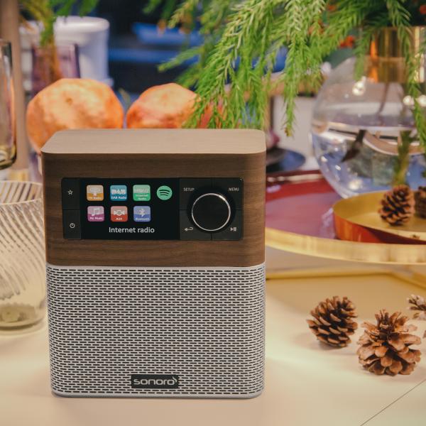 sonoro STREAM Internetradio, Walnuss Dekor und schwarz von sonoro sonoro STREAM Internetradio, Walnuss Dekor und schwarz
