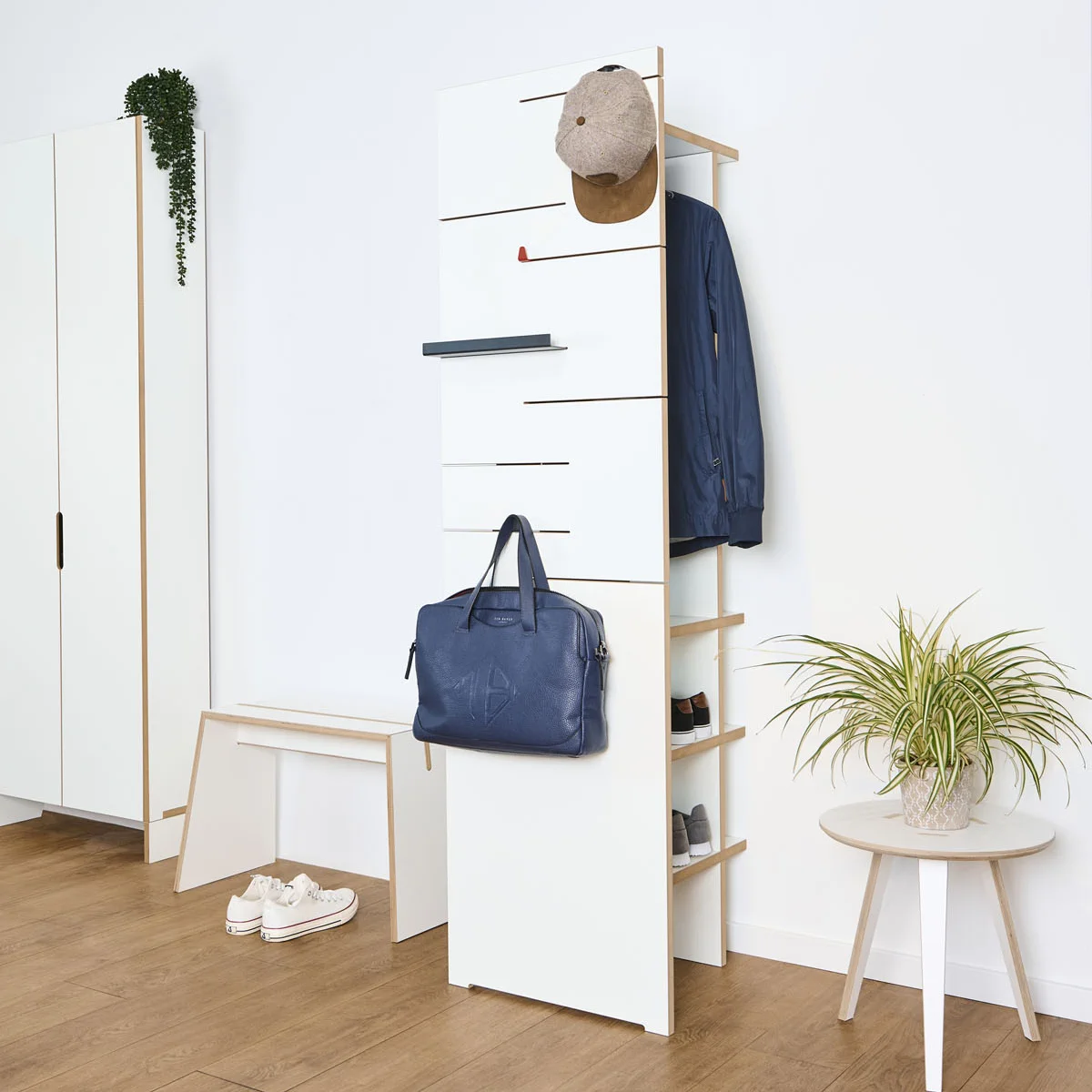 Tojo ANGEBER Garderobe von Tojo Tojo ANGEBER Garderobe