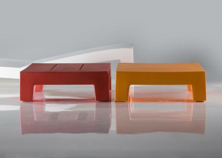 JUT Loungetisch / Sofatisch von VONDOM JUT Loungetisch / Sofatisch