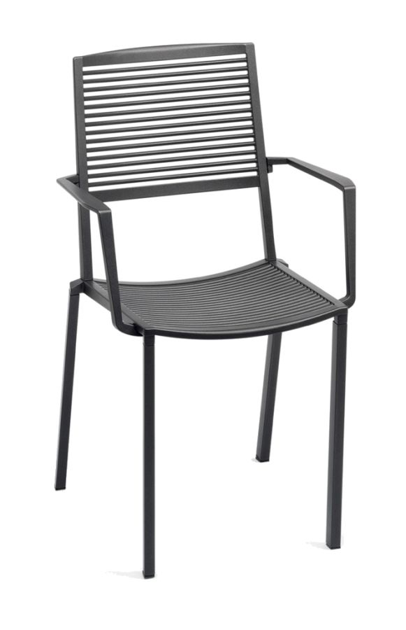 Easy Stapelstuhl Outdoor mit Armlehnen, von Vorne gesehen von FAST Easy Stapelstuhl Outdoor mit Armlehnen, von Vorne gesehen
